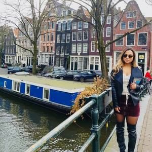 Meet your Posher, Isha